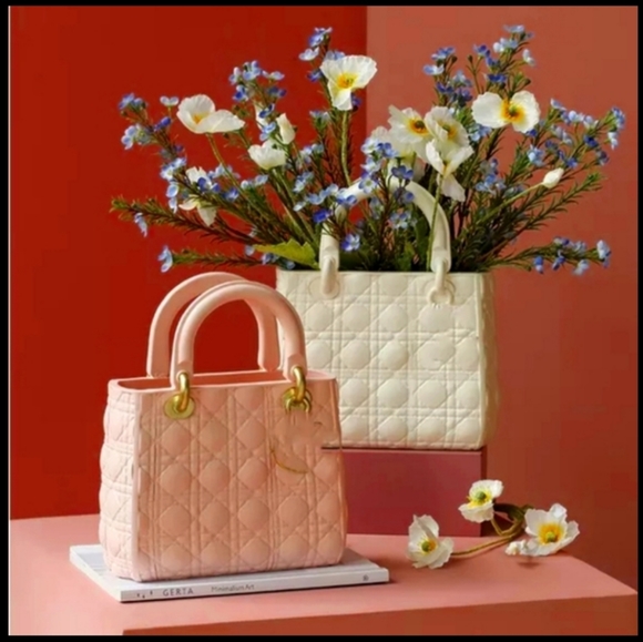 Luxury Handbag Vase (Pink) - Picture 4 of 4